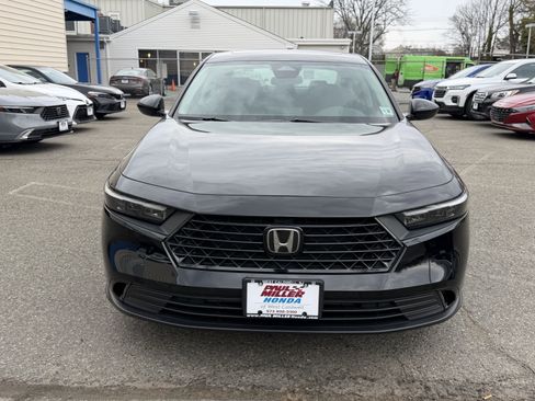 Used 2023 Honda Accord EX image 2