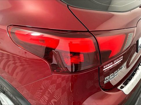 Used 2019 Nissan Rogue Sport SV w/ Technology Package FWD image 28