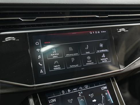 Used 2023 Audi Q8 Premium w/ Convenience Package AWD/4WD image 22