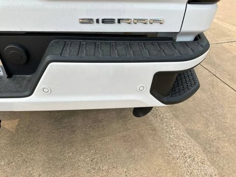 Used 2023 GMC Sierra 2500 Denali w/ Denali Ultimate Package AWD/4WD image 5