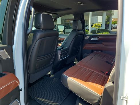 Used 2026 GMC Sierra 2500 Denali Ultimate AWD/4WD image 12