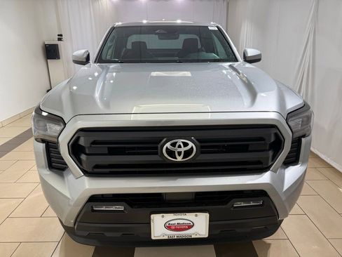 New 2026 Toyota Tacoma 2WD Xtracab image 8