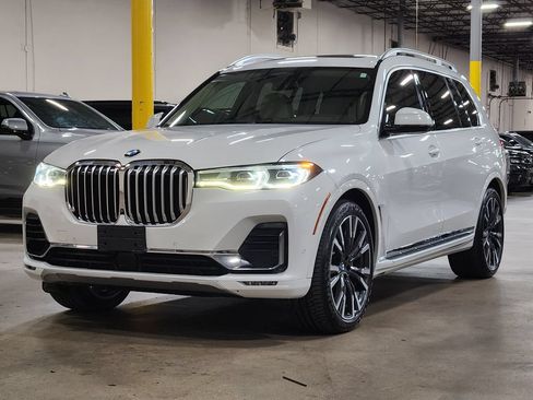 Used 2019 BMW X7 xDrive50i w/ Luxury Seating Package AWD/4WD image 4