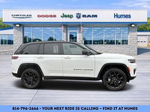 New 2025 Jeep Grand Cherokee Limited AWD/4WD image 2