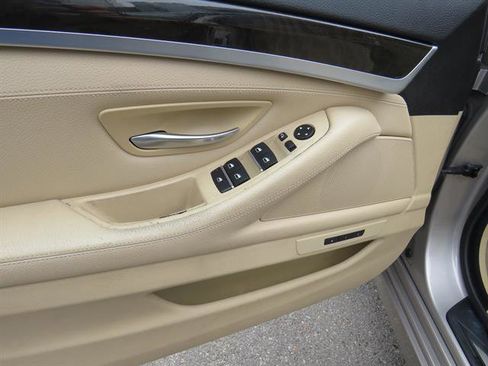 Used 2012 BMW 528i 528i image 8