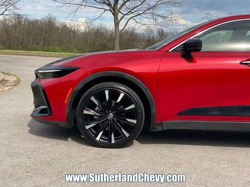 Used 2025 Toyota Crown Platinum image 10