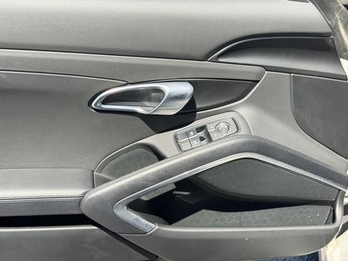 Certified 2018 Porsche 911 Carrera image 17