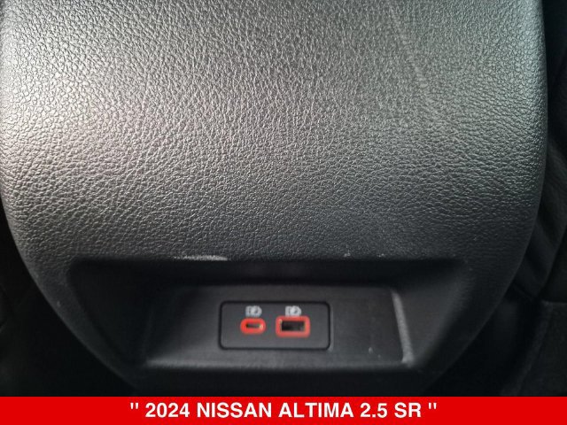 Certified 2024 Nissan Altima 2.5 SR w/ SR Premium Package FWD image 32