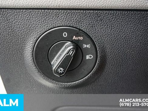 Used 2024 Volkswagen Taos SE FWD image 47