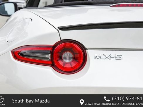 New 2026 MAZDA MX-5 Miata Club w/ Interior Package RWD image 9
