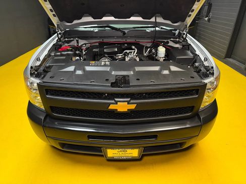 Used 2013 Chevrolet Silverado 1500 W/T RWD image 29
