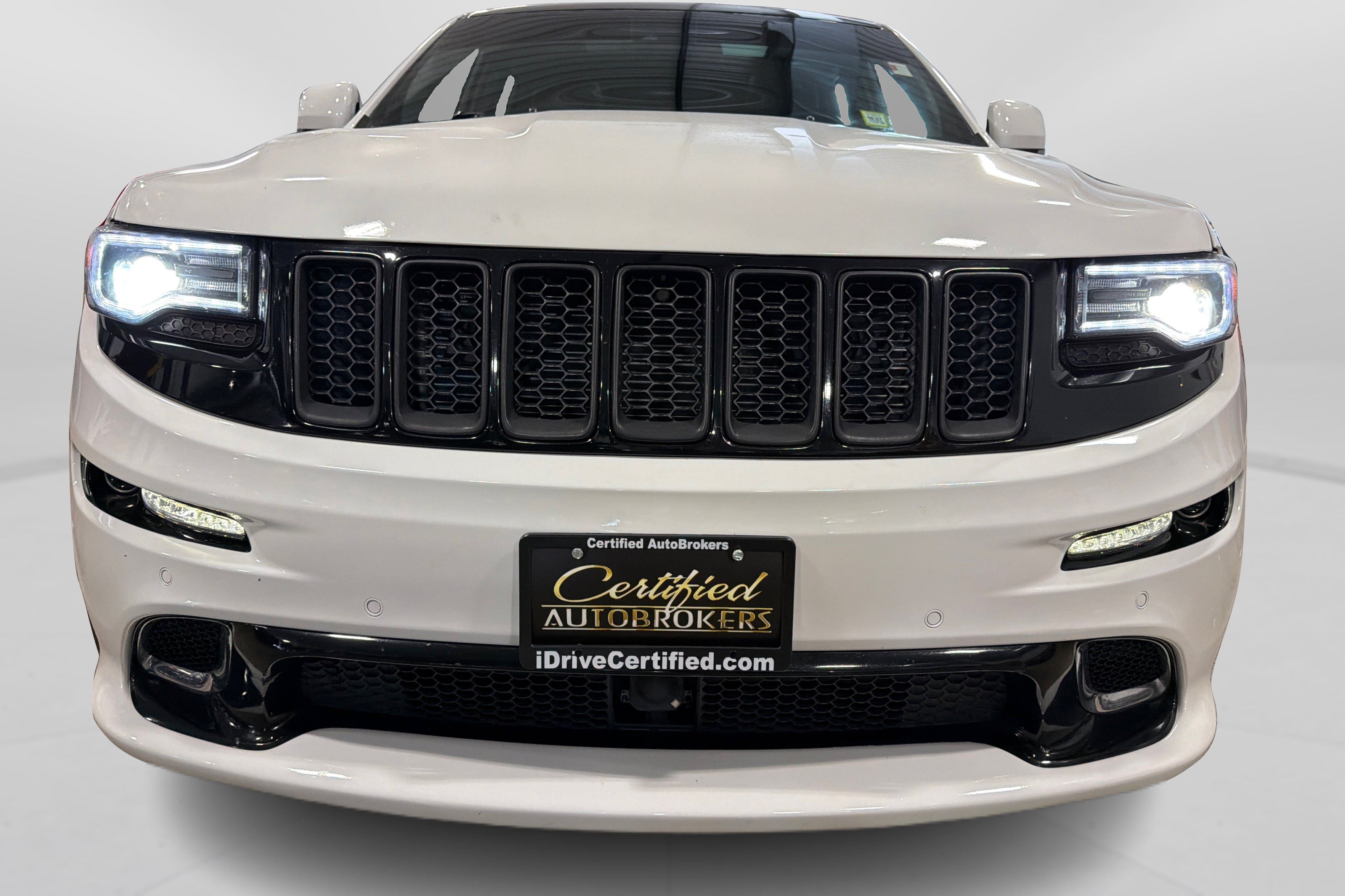 Used 2014 Jeep Grand Cherokee SRT w/ Trailer Tow Group IV AWD/4WD image 10