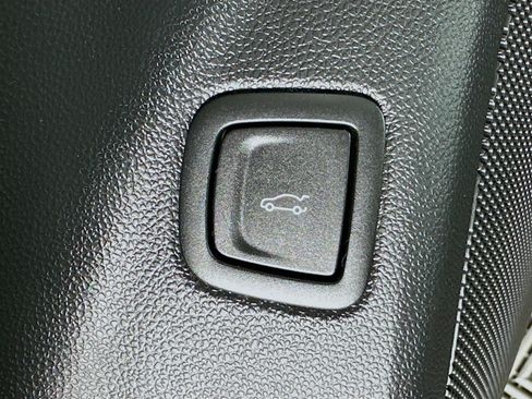 Used 2020 Cadillac CT5 V w/ Platinum Package image 36