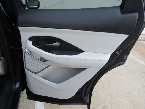 Used 2022 Jaguar E-PACE SE image 23