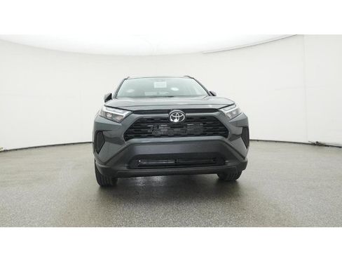 New 2025 Toyota RAV4 XLE AWD/4WD image 32