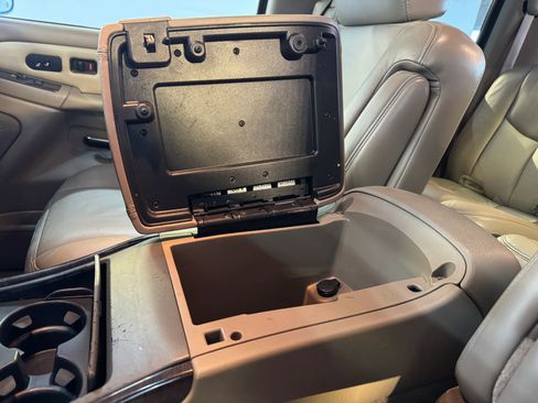 Used 2004 GMC Yukon XL Denali image 20