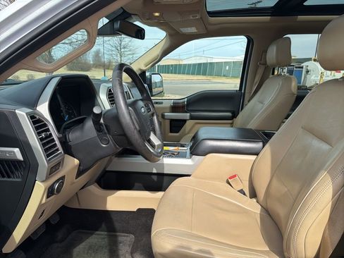 Used 2015 Ford F150 Lariat w/ Equipment Group 502A Luxury image 21