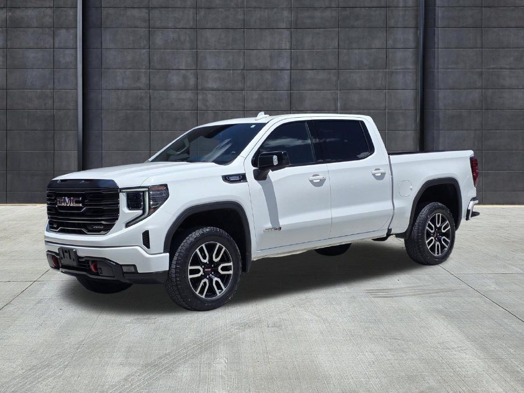 Used 2022 GMC Sierra 1500 AT4 w/ AT4 Preferred Package AWD/4WD image 1