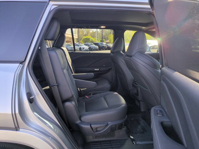 Used 2026 Lexus TX 500h AWD w/ Technology Package image 27