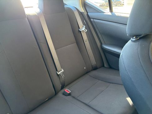 Used 2025 Nissan Sentra S image 37