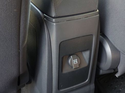 Used 2010 Dodge Journey SE w/ Popular Equipment Group image 30