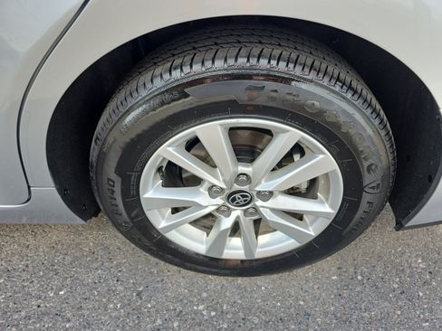 Used 2025 Toyota Camry LE FWD image 7