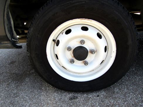 Used 2020 Ford Transit 250 Medium Roof image 37