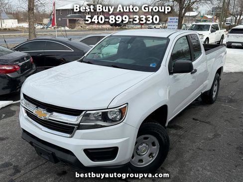 Used 2018 Chevrolet Colorado W/T image 1