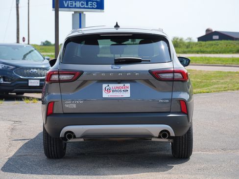 Used 2023 Ford Escape Active w/ Tech Pack #1 AWD/4WD image 4