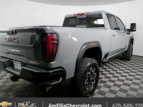 Used 2025 GMC Sierra 2500 AT4X AWD/4WD image 3