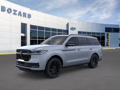 New 2025 Lincoln Navigator Reserve w/ Jet Appearance Package