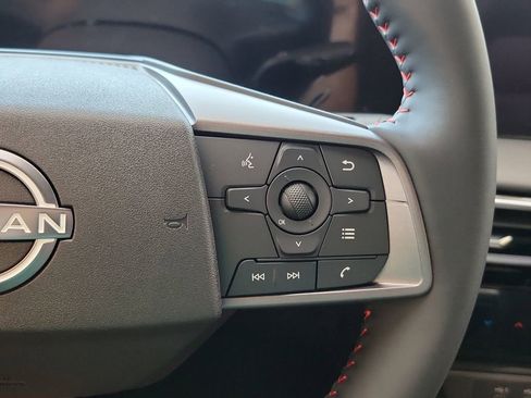 New 2026 Nissan Sentra SR w/ Floor Mat Package FWD image 7