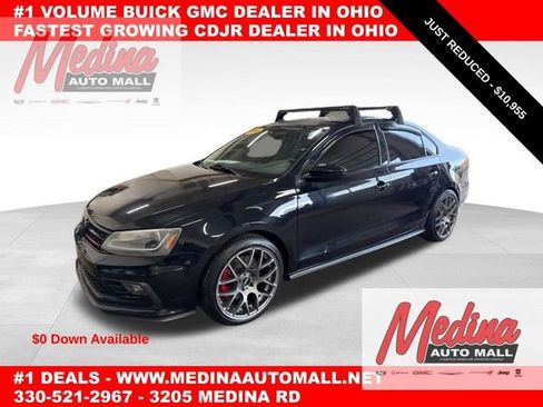 Used 2016 Volkswagen Jetta GLI SE image 1