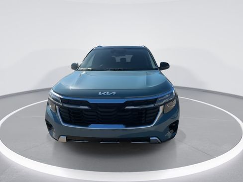 New 2026 Kia Seltos S image 3