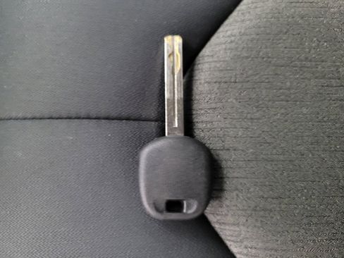 Used 2022 Toyota Camry LE image 32