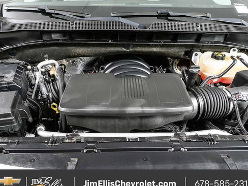 Used 2022 Chevrolet Tahoe Z71 w/ Luxury Package AWD/4WD image 40