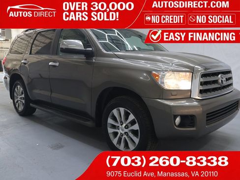 Used 2017 Toyota Sequoia Limited w/ Safety & Convenience Package RWD image 1