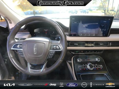 Certified 2022 Lincoln Nautilus Reserve w/ Equipment Group 202A image 13