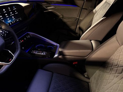 New 2025 Audi SQ5 Premium Plus image 20