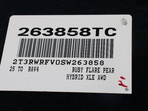 Certified 2025 Toyota RAV4 XLE image 29