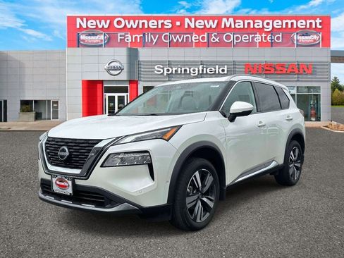 Used 2023 Nissan Rogue SL w/ SL Premium Package AWD/4WD image 2