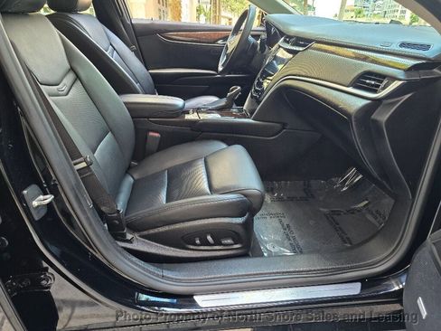 Used 2016 Cadillac XTS Luxury FWD image 17
