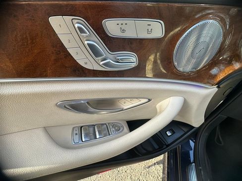 Used 2019 Mercedes-Benz E 300 4MATIC w/ Premium 1 Package image 13