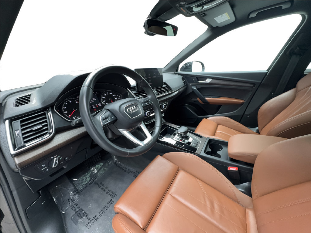 Used 2023 Audi Q5 2.0T Premium w/ Convenience Package AWD/4WD image 22