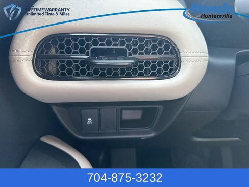 Certified 2026 Honda HR-V LX image 27