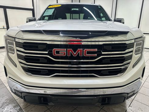 Certified 2025 GMC Sierra 1500 SLT w/ SLT Convenience Package image 16