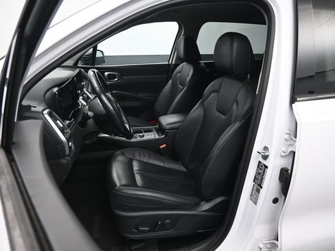 Used 2022 Kia Sorento S FWD image 21