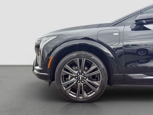 Used 2025 Cadillac Optiq Sport 2 AWD/4WD image 20