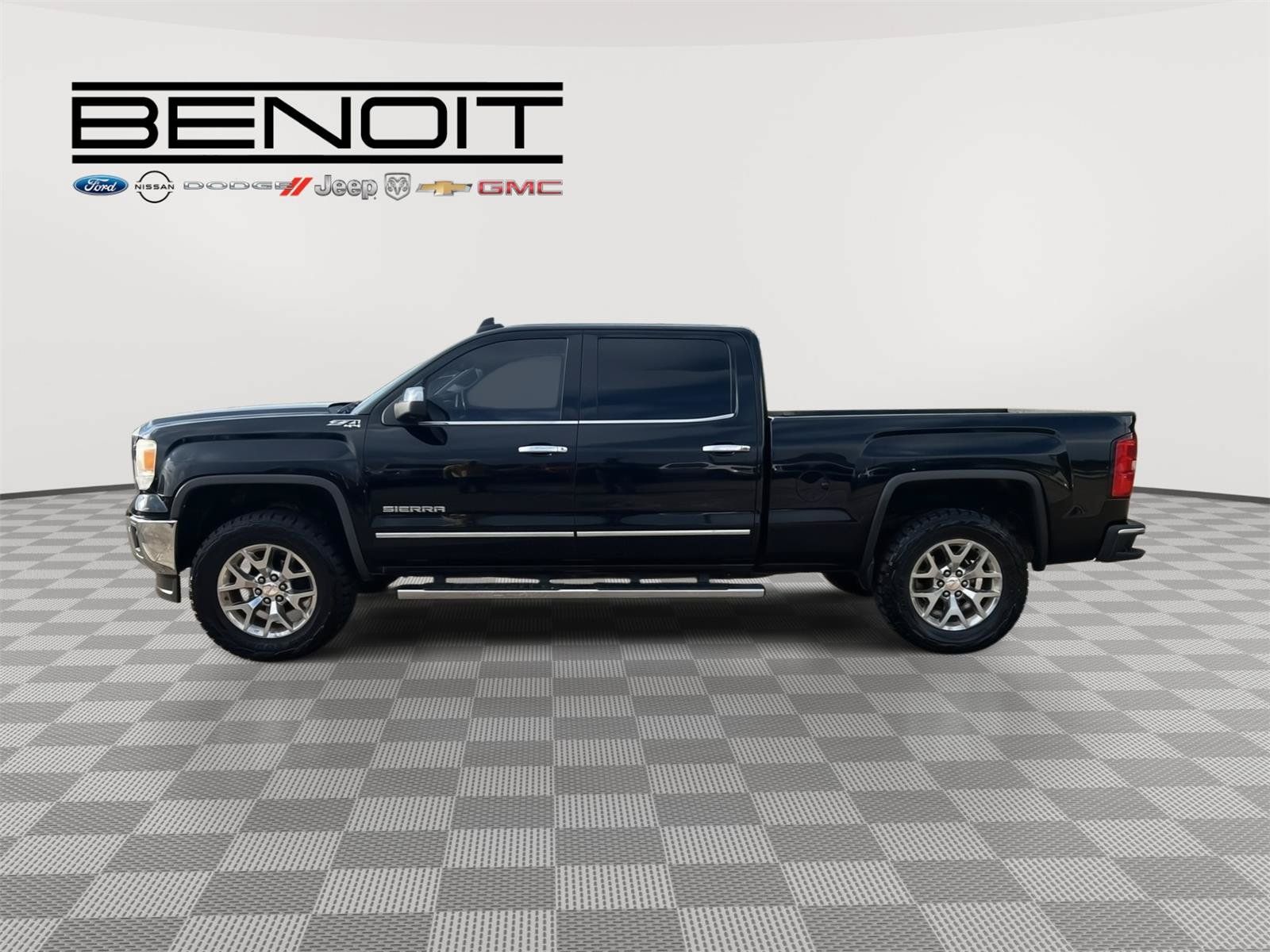 Used 2015 GMC Sierra 1500 SLT w/ SLT Crew Cab Value Package AWD/4WD image 5