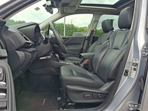 Used 2023 Subaru Forester Touring AWD/4WD image 13